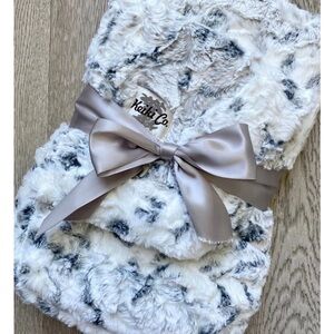 NWT Keiki Co Baby Blanket Bundle Alloy
